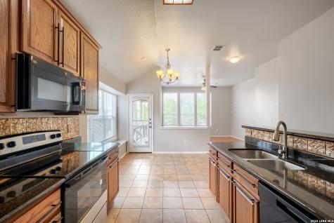 7027 Heathers Place San Antonio TX 78227