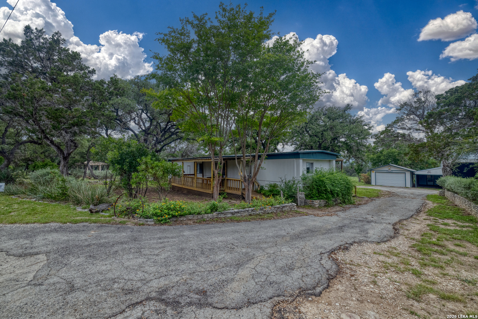 57 Leinweber Leakey TX 78873