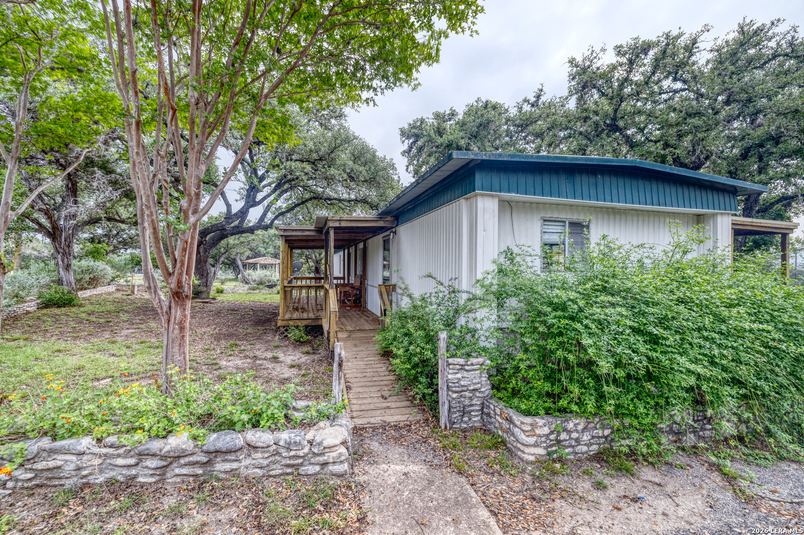57 Leinweber Leakey TX 78873