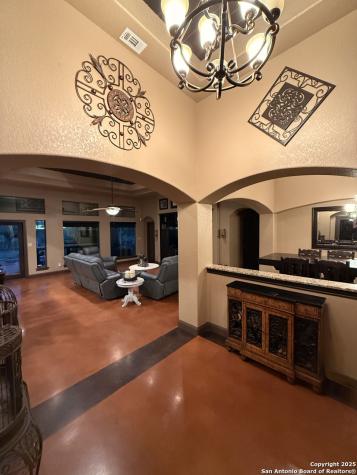 222 Colonial La Vernia TX 78121