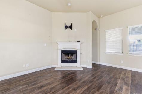107 Dovetail Boerne TX 78006