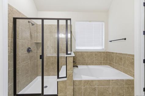 107 Dovetail Boerne TX 78006