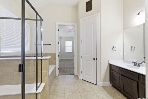 107 Dovetail Boerne TX 78006