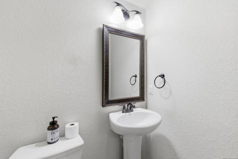 107 Dovetail Boerne TX 78006