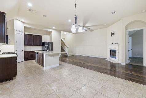 107 Dovetail Boerne TX 78006