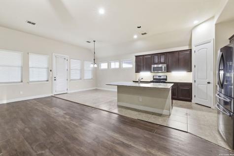 107 Dovetail Boerne TX 78006