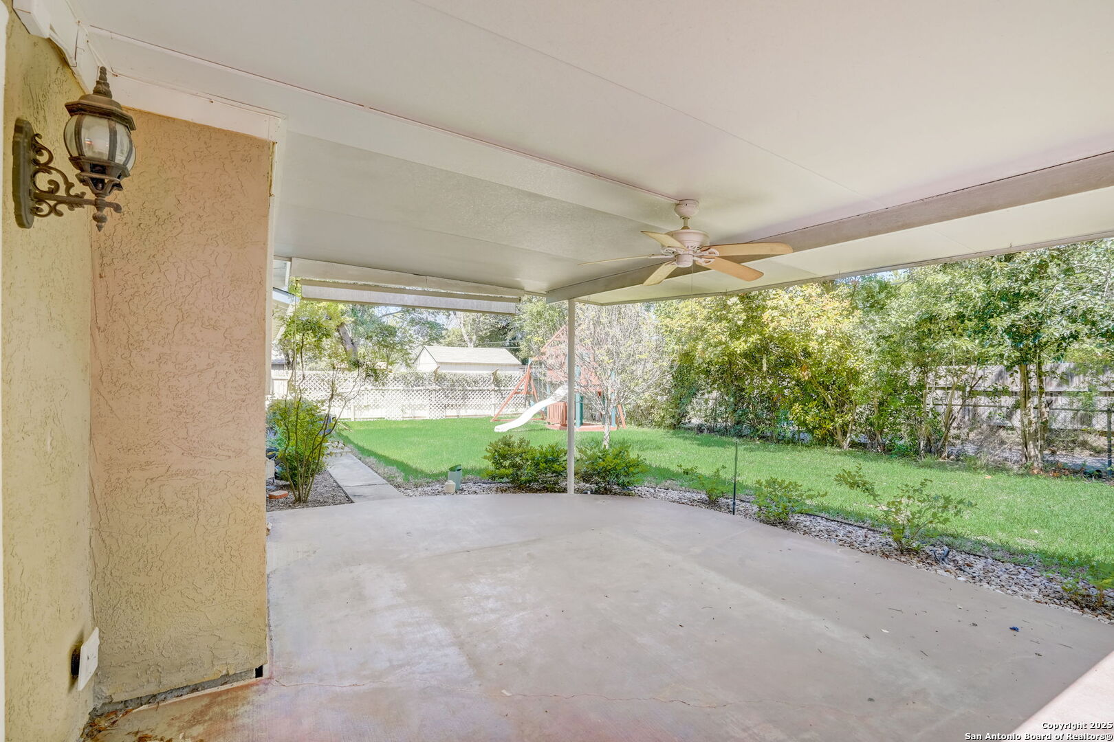 631 E Nottingham Drive San Antonio TX 78209