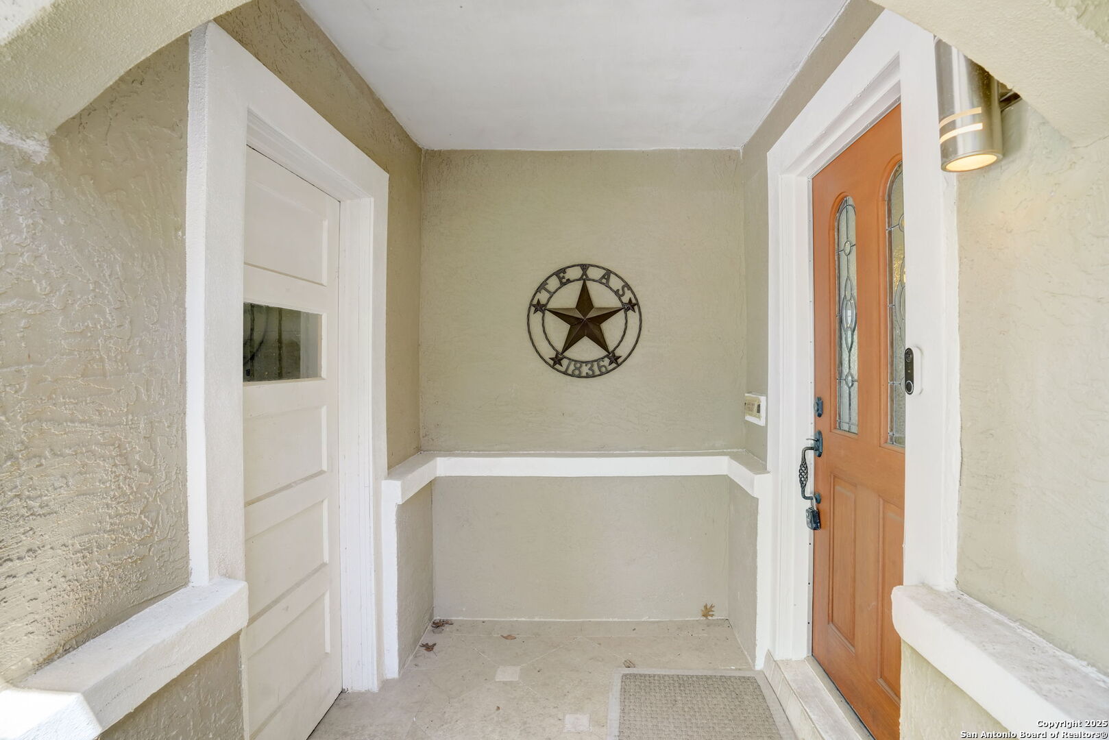 631 E Nottingham Drive San Antonio TX 78209