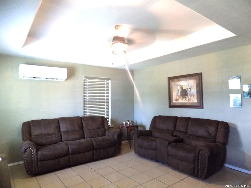 220 Calle Escuela El Indio TX 78860
