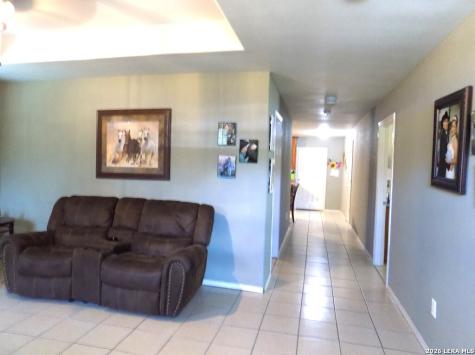 220 Calle Escuela El Indio TX 78860