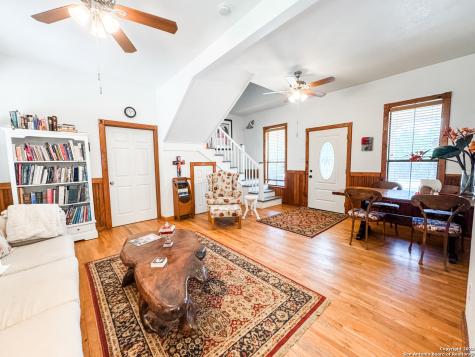 556 Fairway Circle Brackettville TX 78832