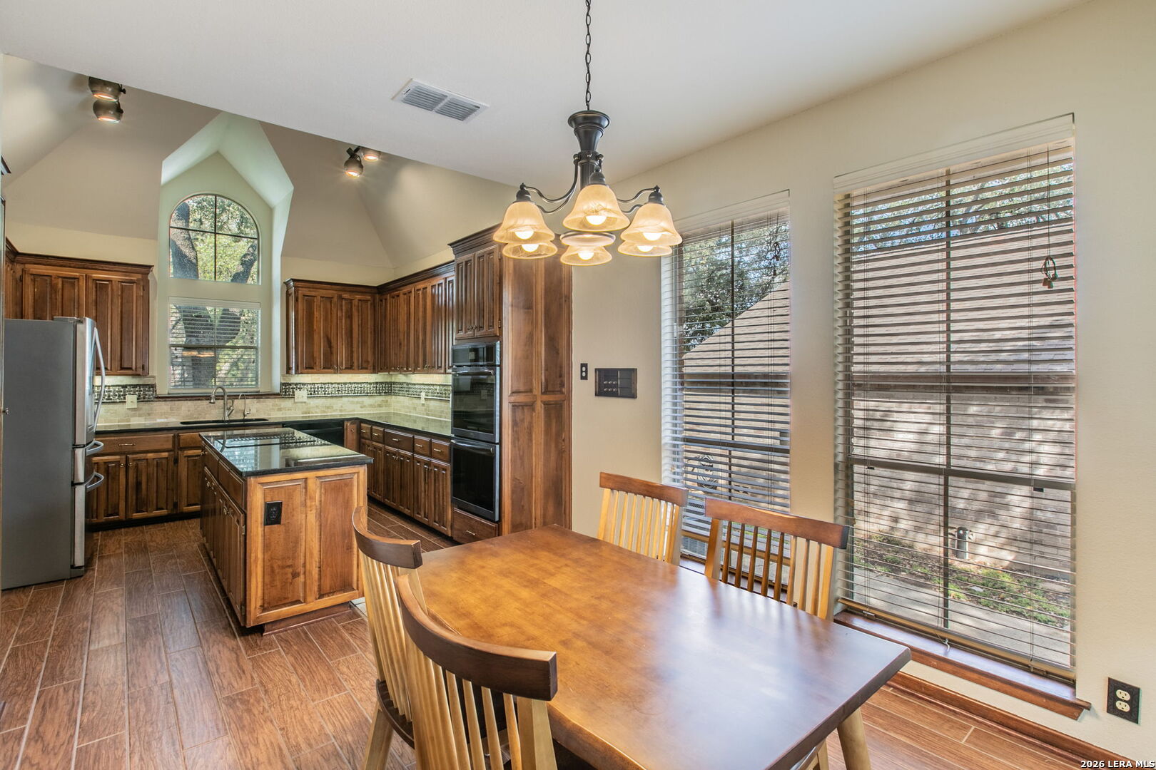 1643 Vista Del Monte San Antonio TX 78216
