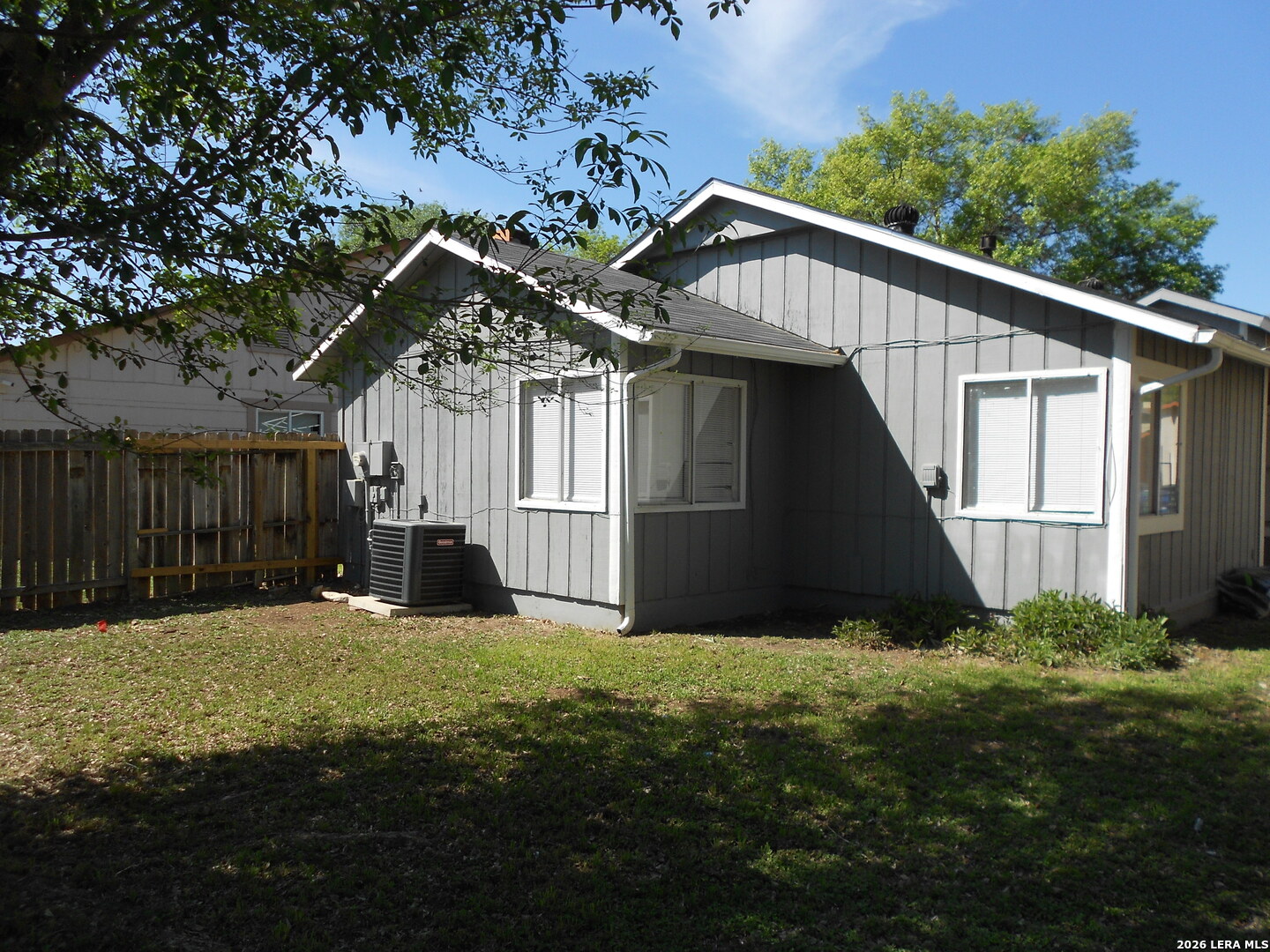 9566 Bowen San Antonio TX 78250