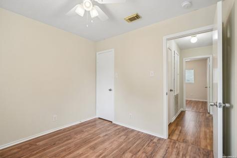 3815 Wetmore Knoll San Antonio TX 78247