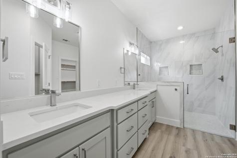 1169 Johnson Road Canyon Lake TX 78133