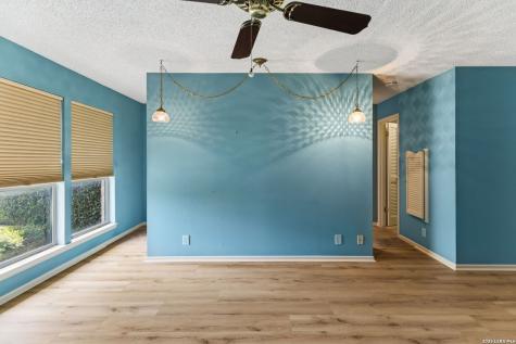 6119 Shady Creek Windcrest TX 78239