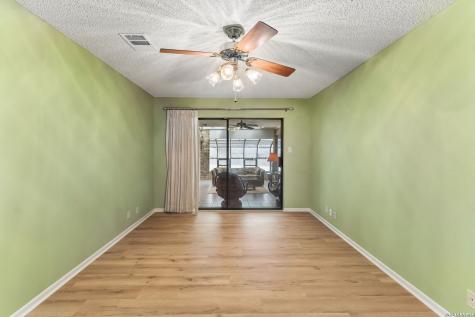 6119 Shady Creek Windcrest TX 78239