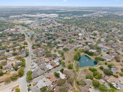 6119 Shady Creek Windcrest TX 78239