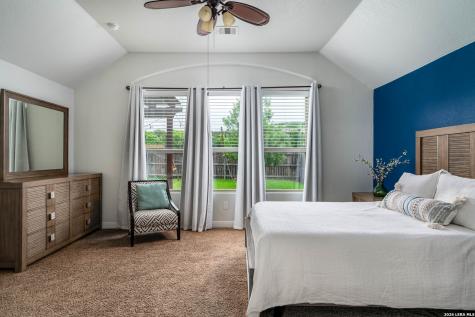 11331 Massive Mount Helotes TX 78023