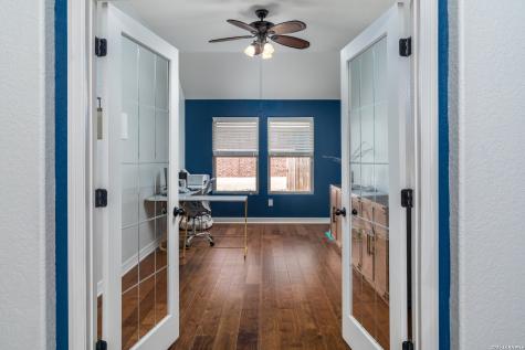 11331 Massive Mount Helotes TX 78023
