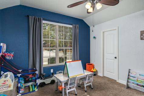 11331 Massive Mount Helotes TX 78023