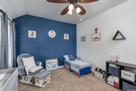 11331 Massive Mount Helotes TX 78023