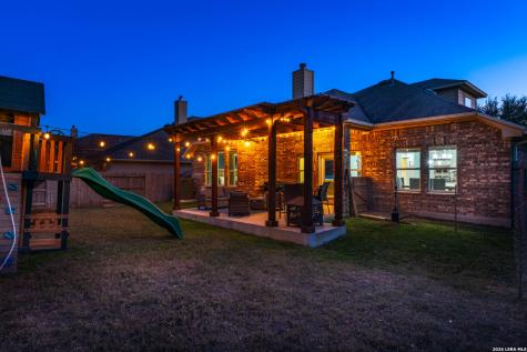11331 Massive Mount Helotes TX 78023