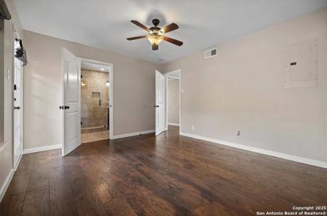1802 Edgehill San Antonio TX 78209