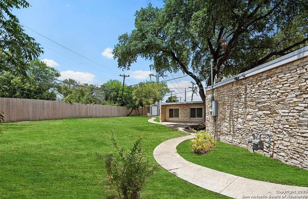 1802 Edgehill San Antonio TX 78209