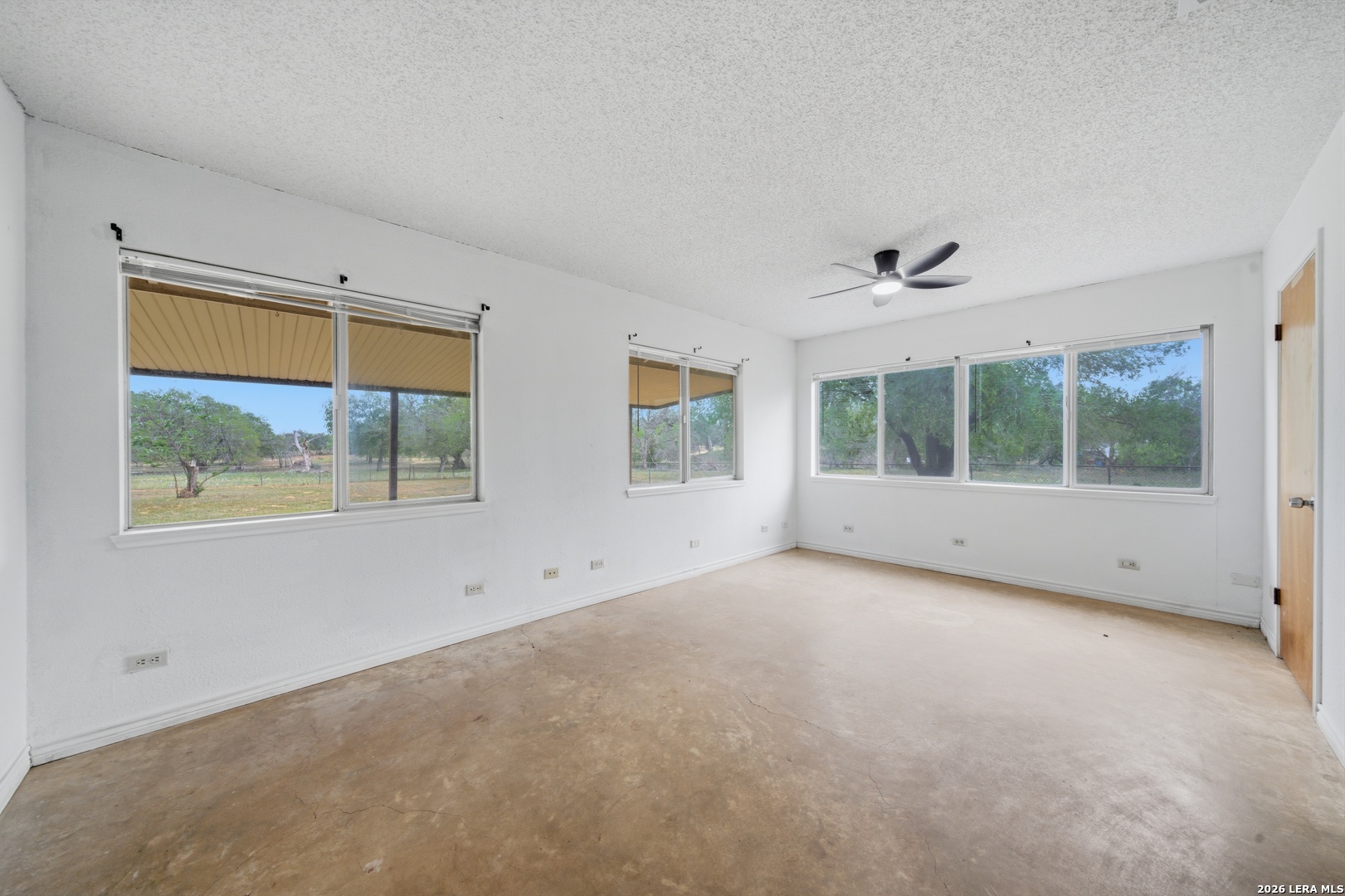 144 Oak Park Road Adkins TX 78101