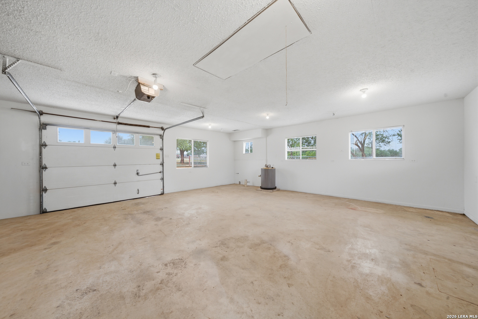 144 Oak Park Road Adkins TX 78101