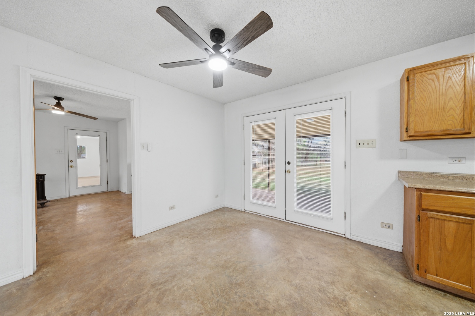 144 Oak Park Road Adkins TX 78101