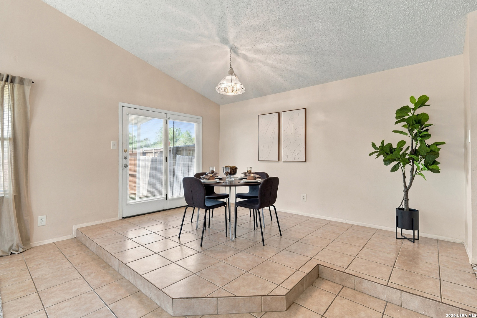 13447 Pebble Hollow San Antonio TX 78217