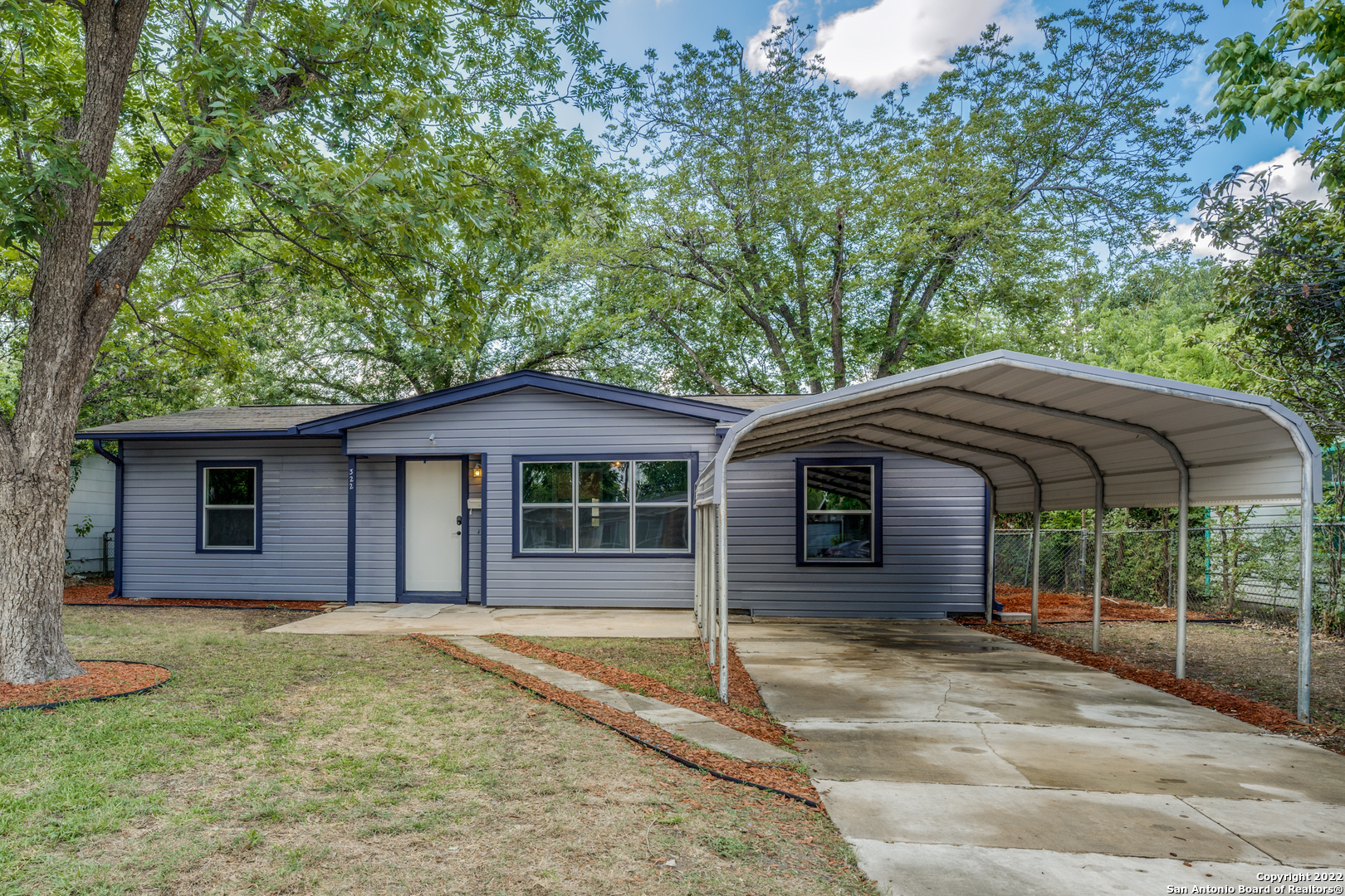 322 Basswood Drive San Antonio TX 78213