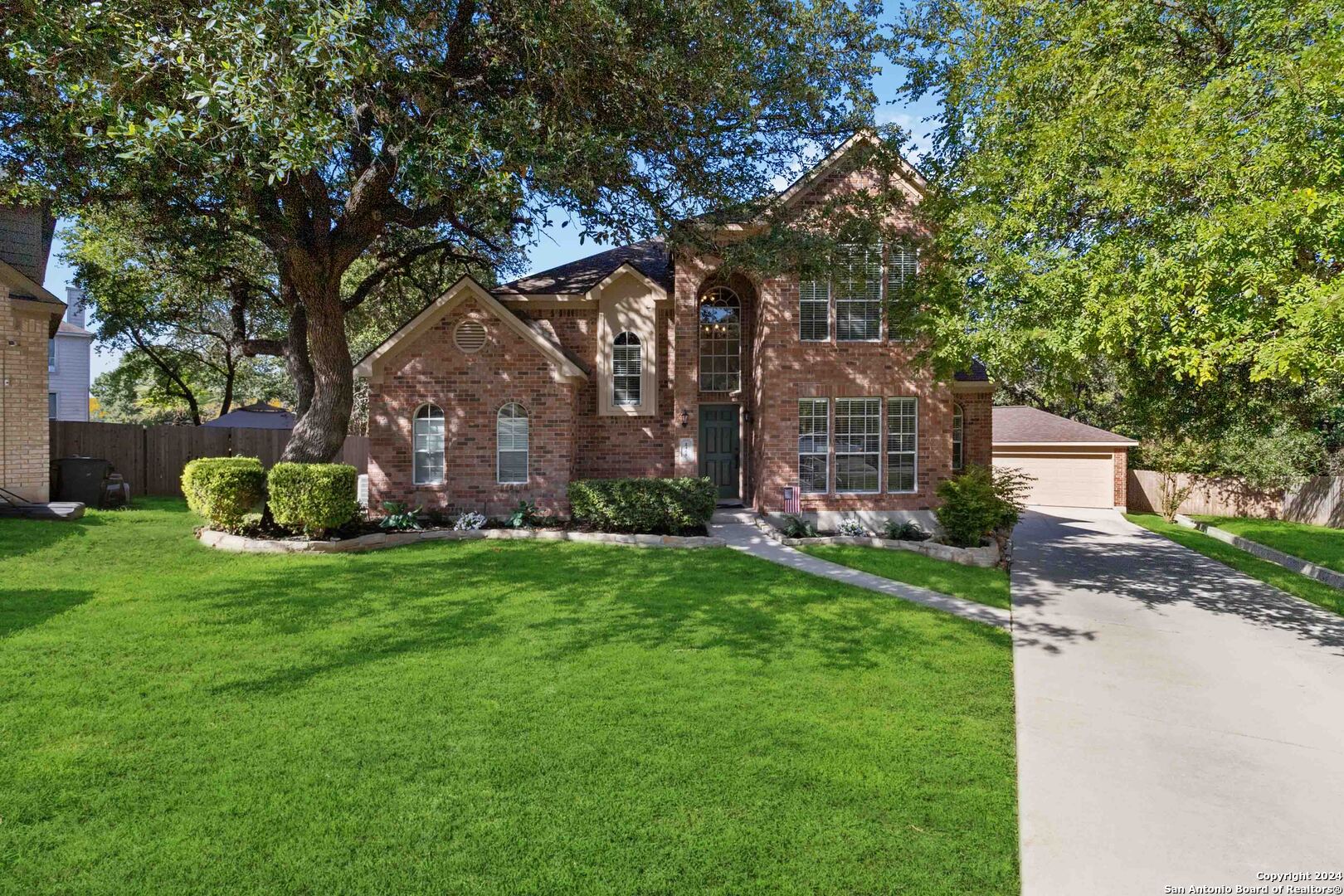 2468 Sombra Hill Schertz TX 78154