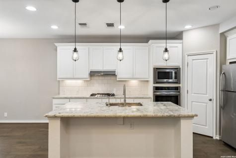 121 Cimarron Creek Boerne TX 78006