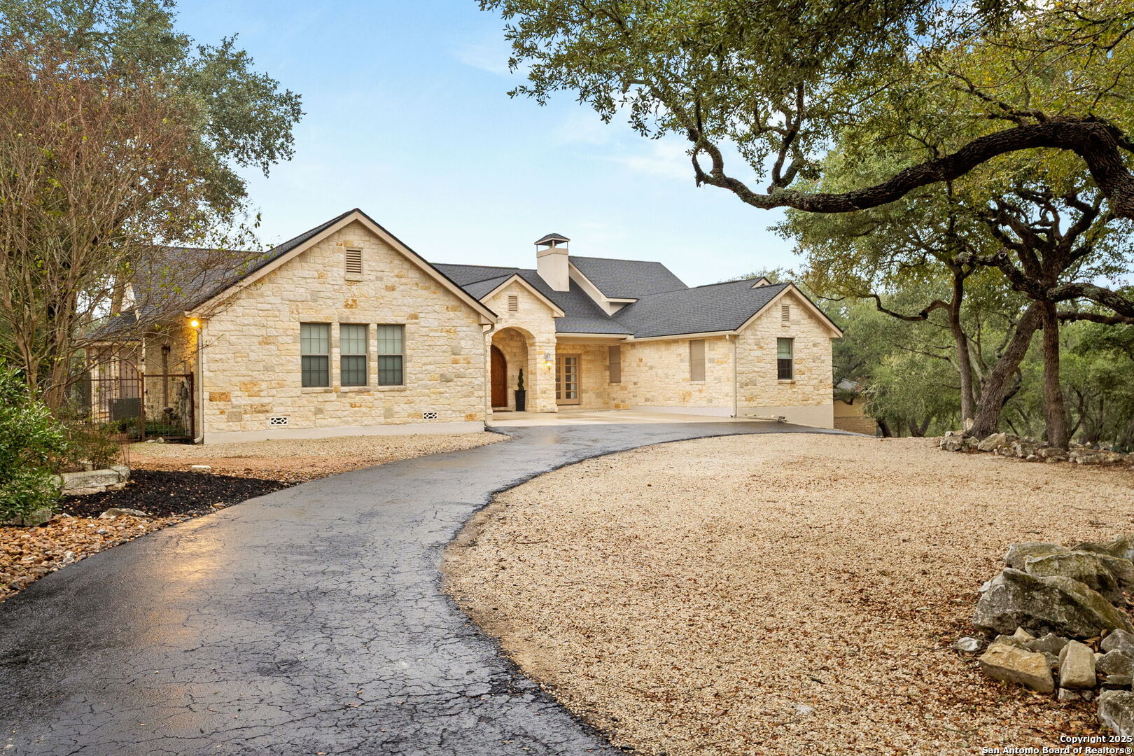 372 Shady Hollow New Braunfels TX 78132