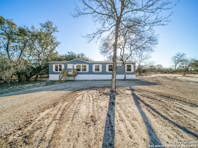 163 County Road 7722 Natalia TX 78059