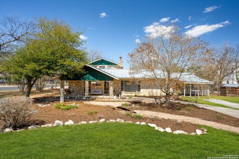 302 Hickman Street Boerne TX 78006