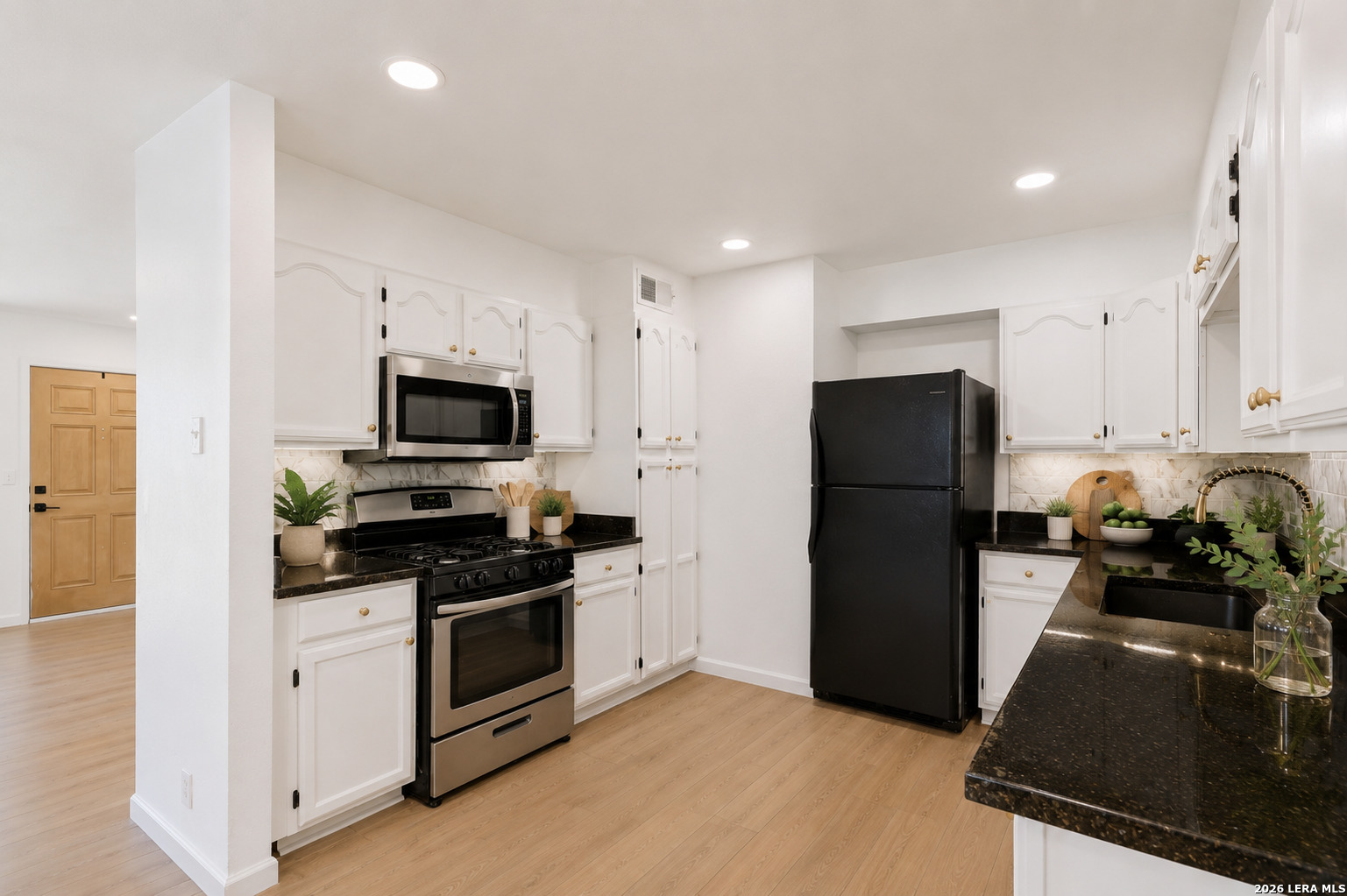 210 W Glenview San Antonio TX 78228