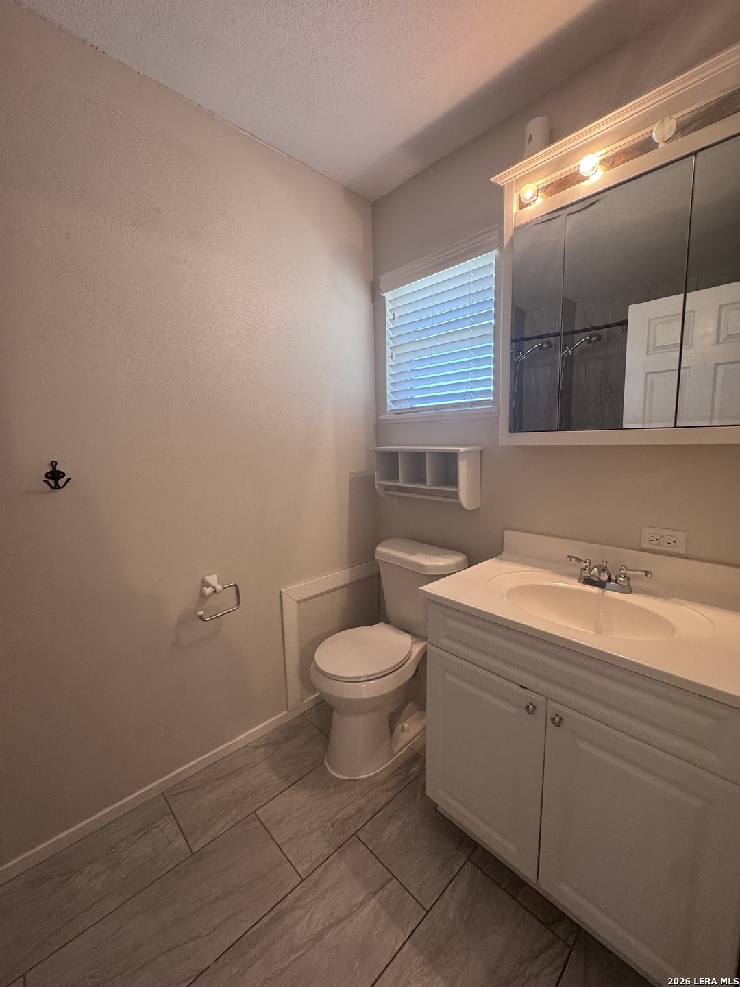 303 Dry Hollow Road La Vernia TX 78121