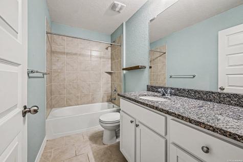 645 Amber Creek Cibolo TX 78108