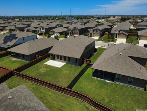645 Amber Creek Cibolo TX 78108
