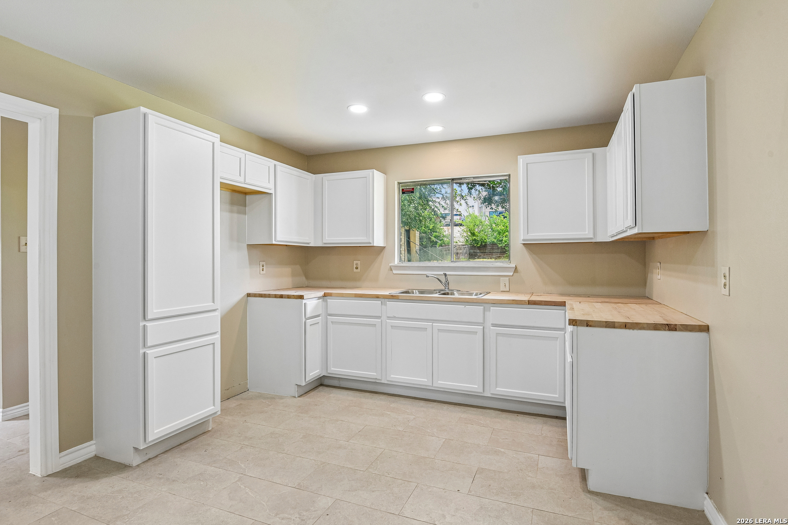 111 Hannasch Drive San Antonio TX 78213