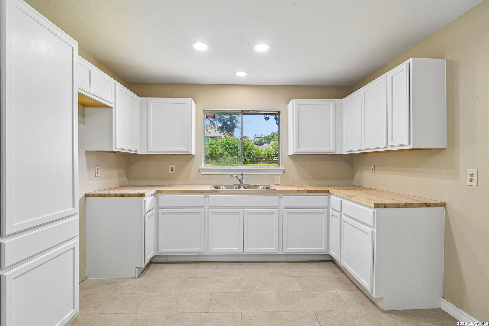 111 Hannasch Drive San Antonio TX 78213