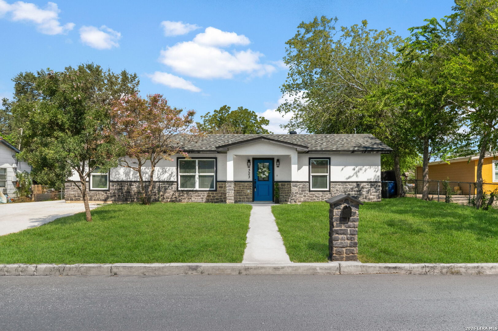 323 Pinehurst Boulevard San Antonio TX 78221