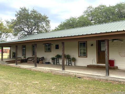 150 County Road 785 Natalia TX 78059
