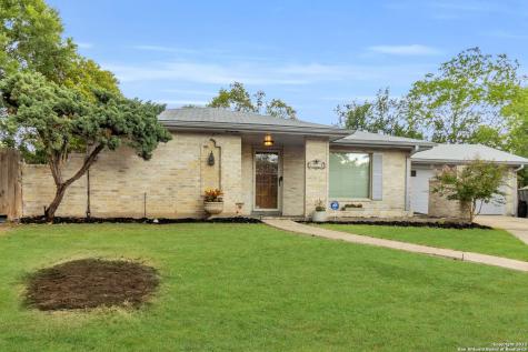 6102 Forest Wood Street San Antonio TX 78240