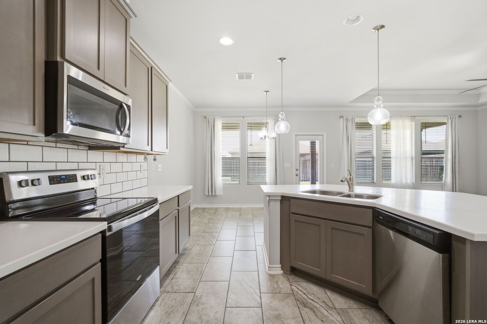1036 Ocean Breeze Portland TX 78374
