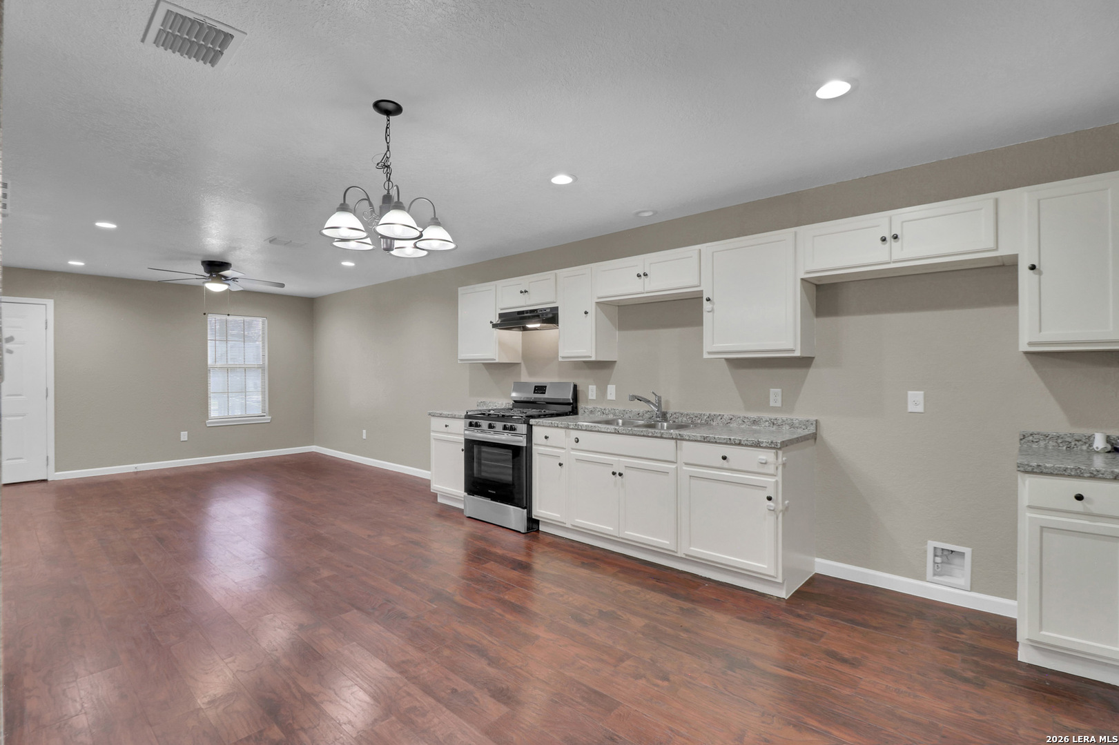 1635 Arbor San Antonio TX 78207